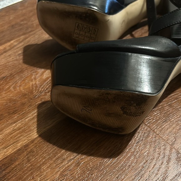 Michael Kors “Burke” Platform Heels - Picture 9 of 9